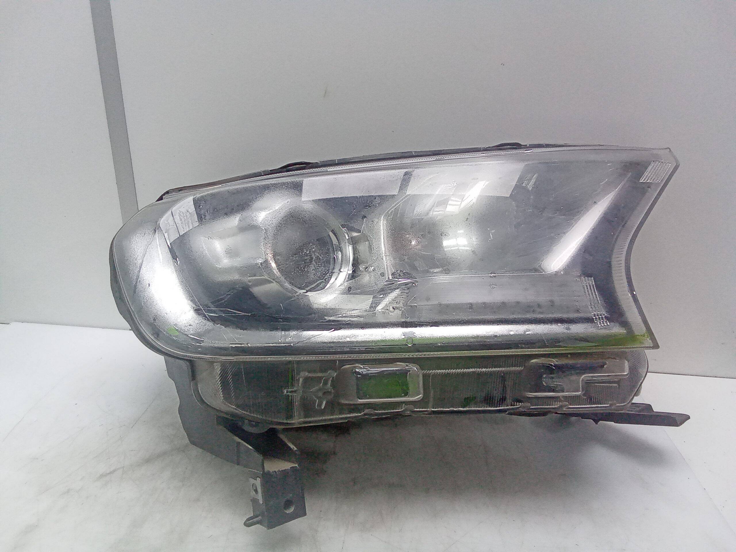 Faro derecho ford ranger (tke)(2011->)