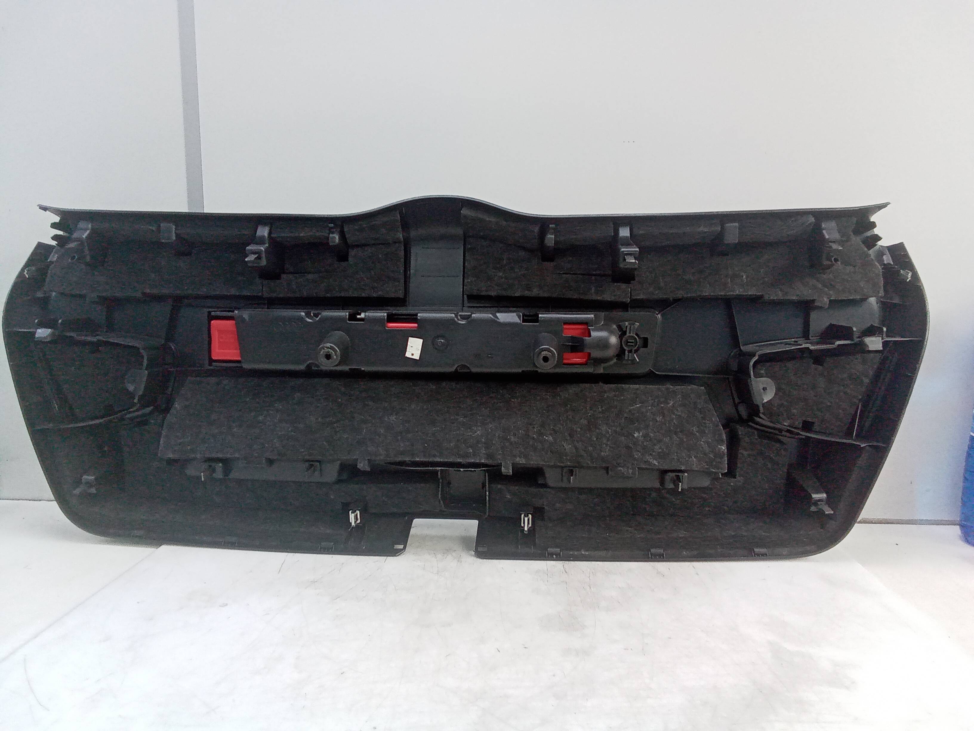 Guarnecido porton trasero audi a3 (8v1)(03.2012->)