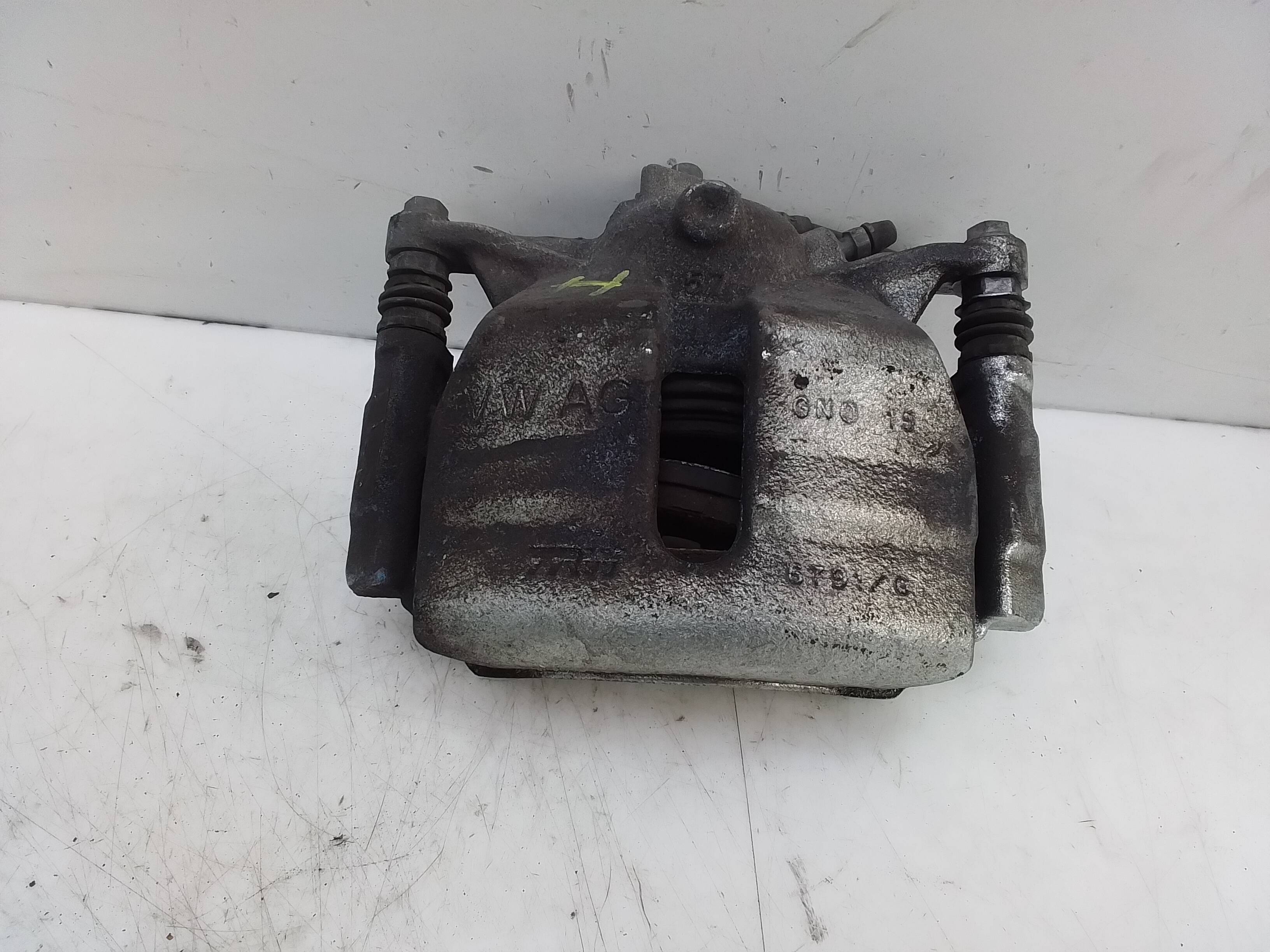 Pinza freno delantera izquierda audi a3 (8v1)(03.2012->)