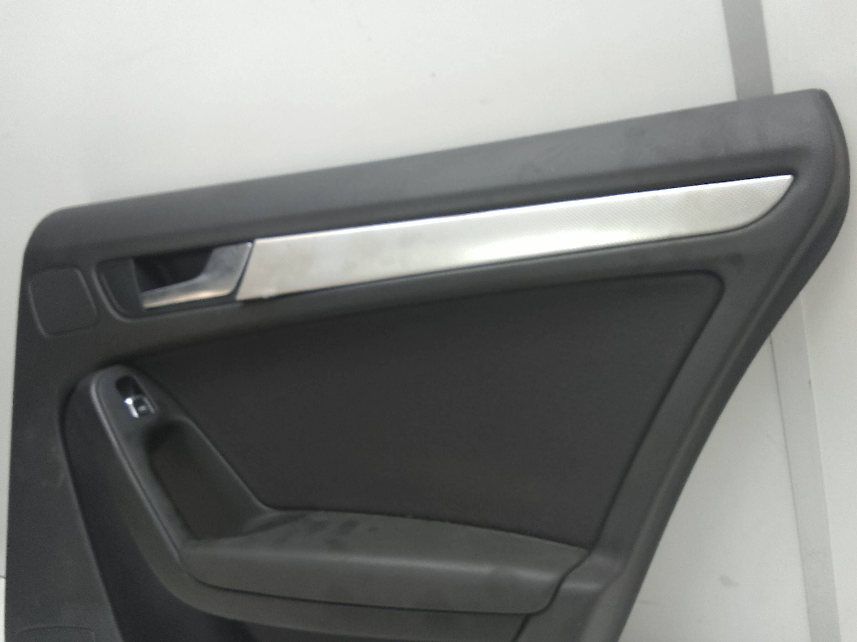 Guarnecido puerta trasera derecha audi a5 sportback (8t)(05.2009->)