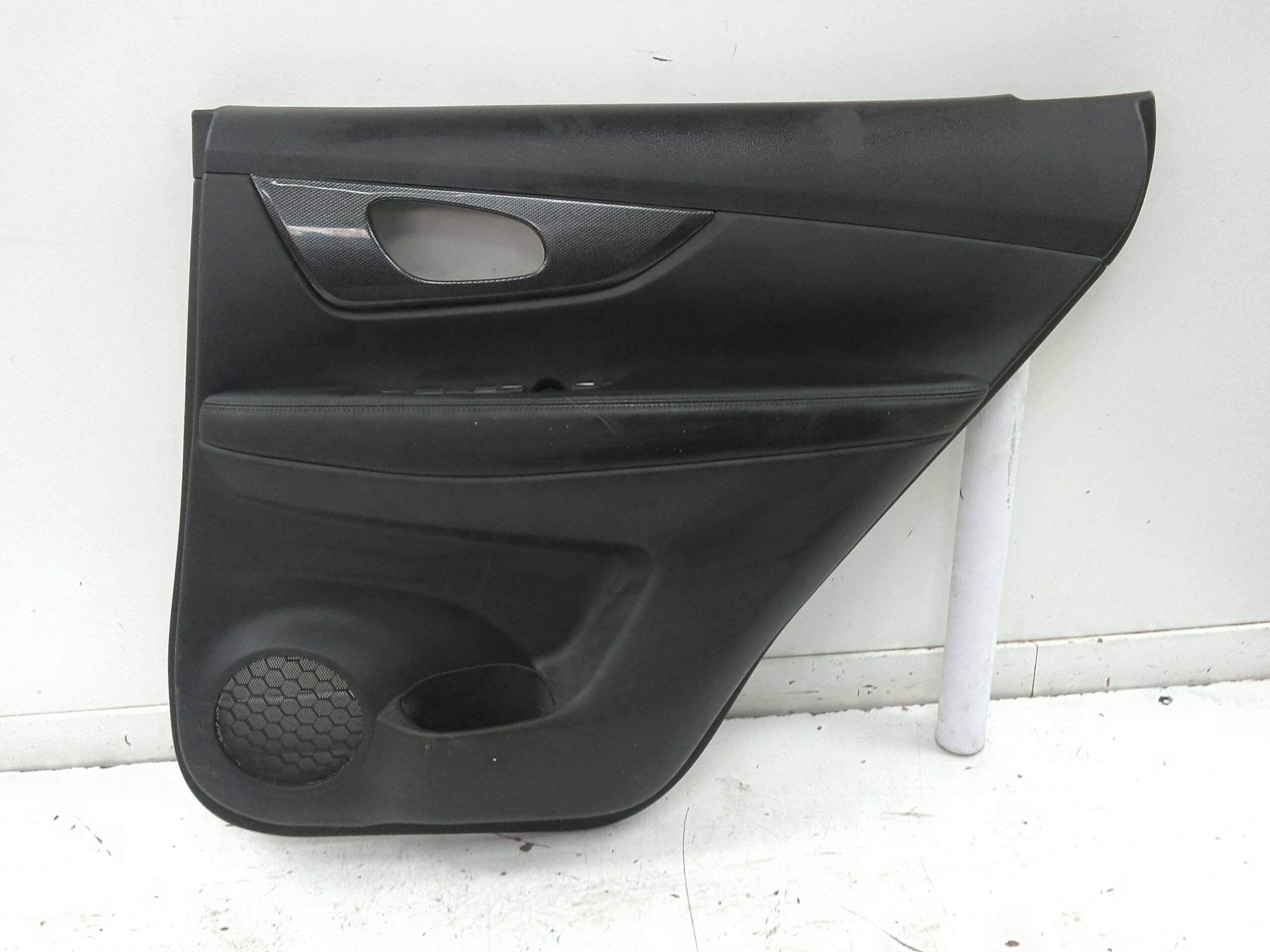 Guarnecido puerta trasera derecha nissan x-trail iii (t32)(04.2014->)