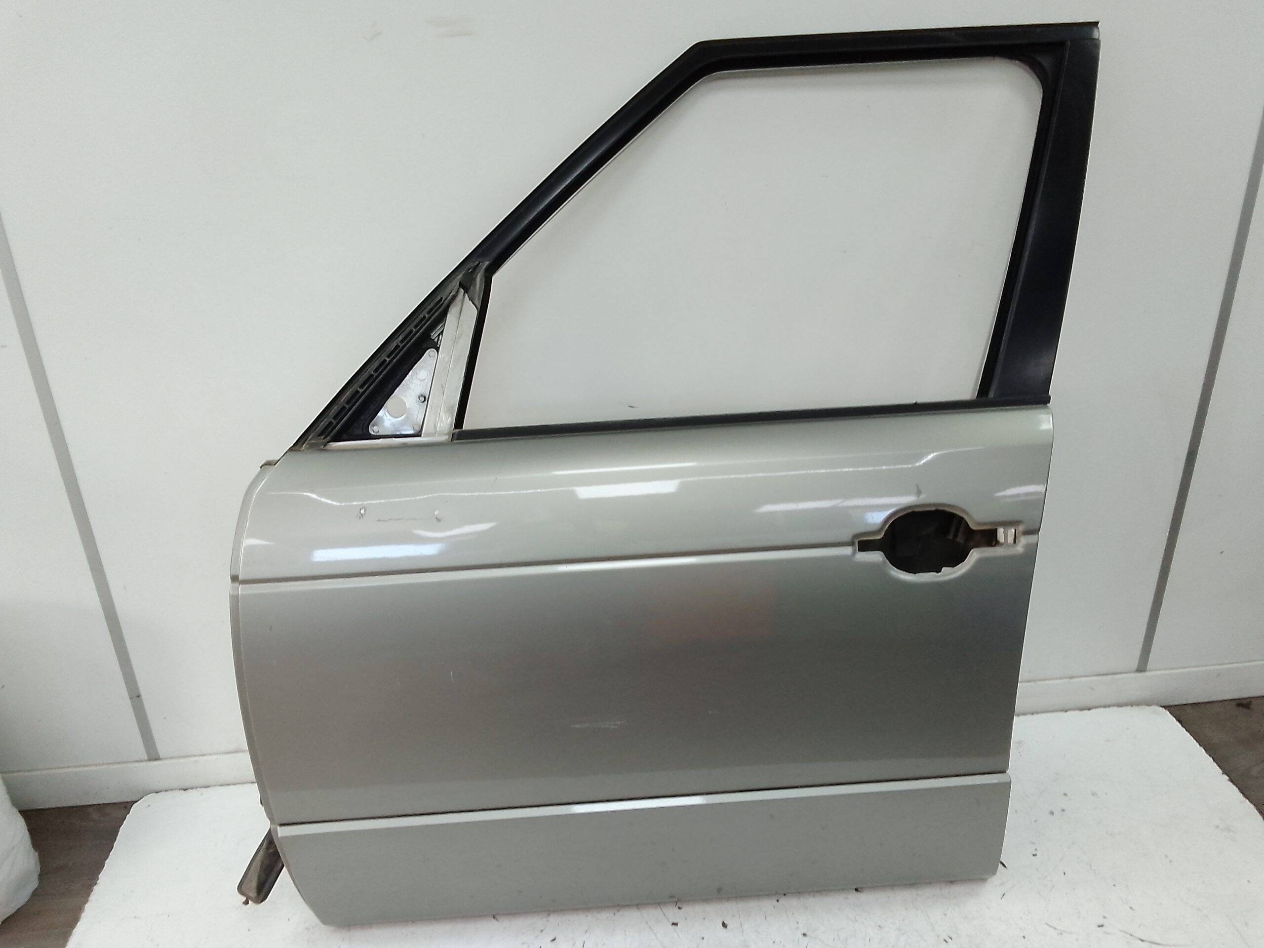 Puerta delantera izquierda land rover range rover (lm)(01.2002->)