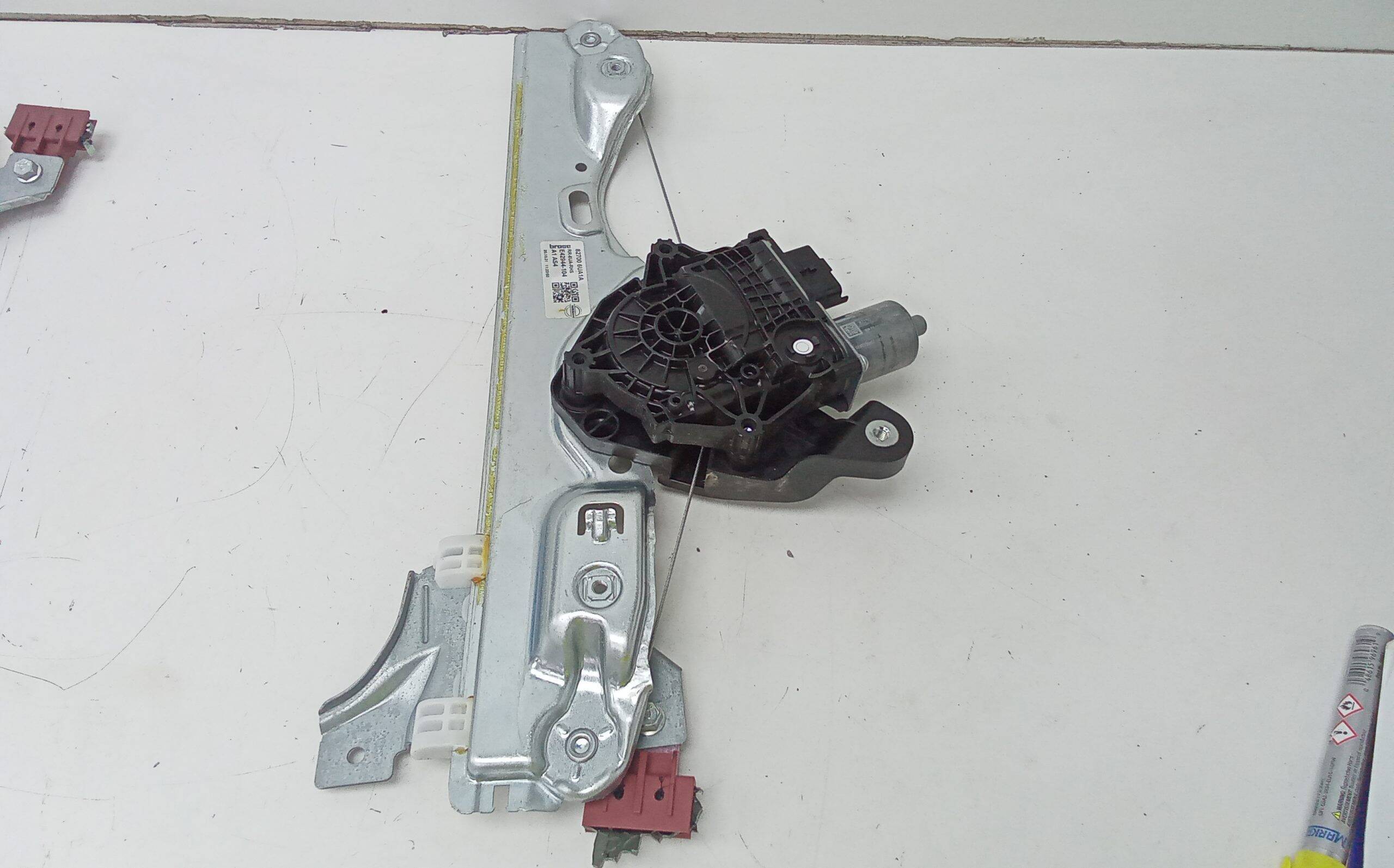 Elevalunas trasero derecho nissan qashqai (j12)(03.2021->)