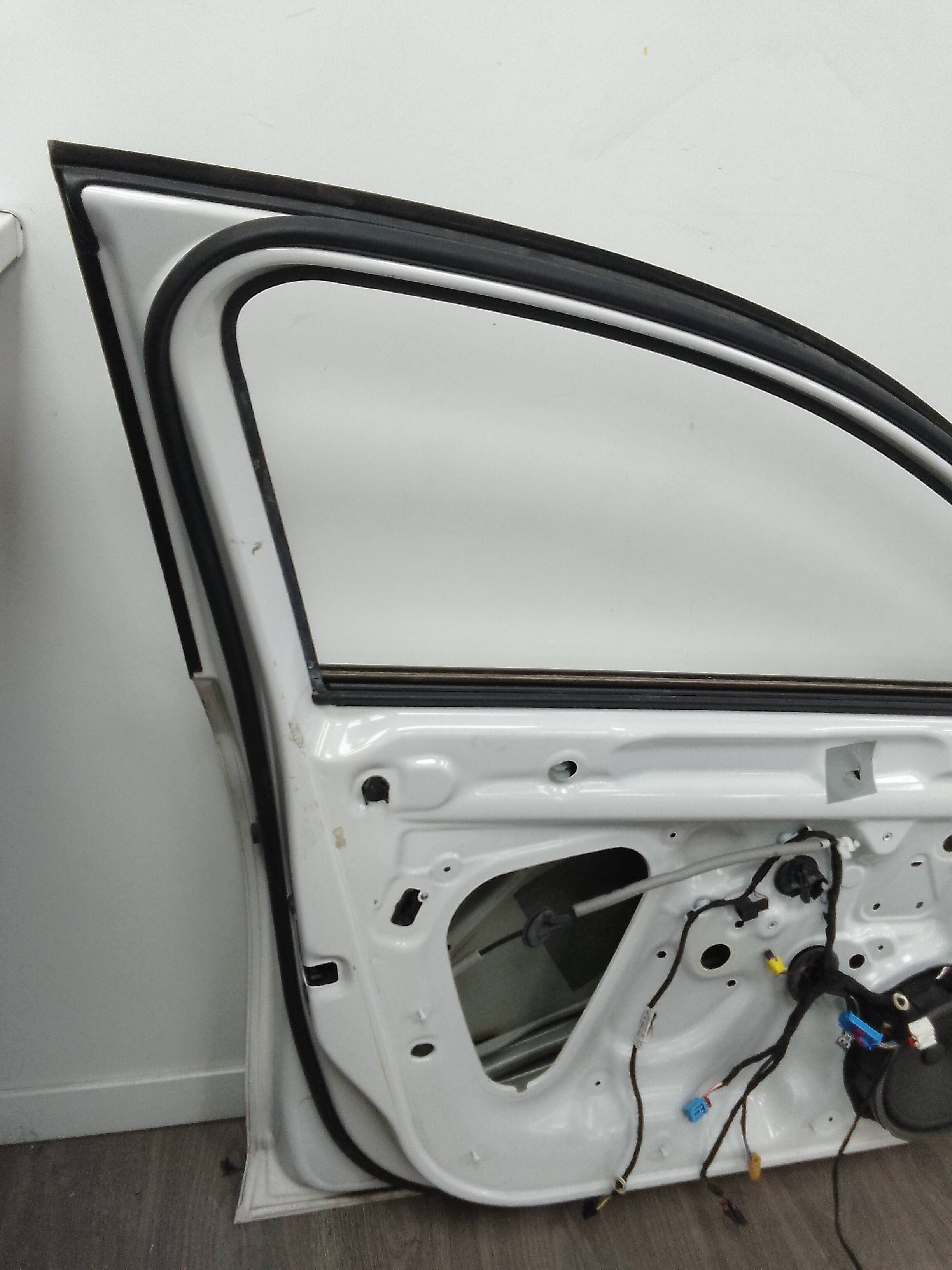 Puerta delantera izquierda seat leon sportstourer (kl8)(04.2020->)