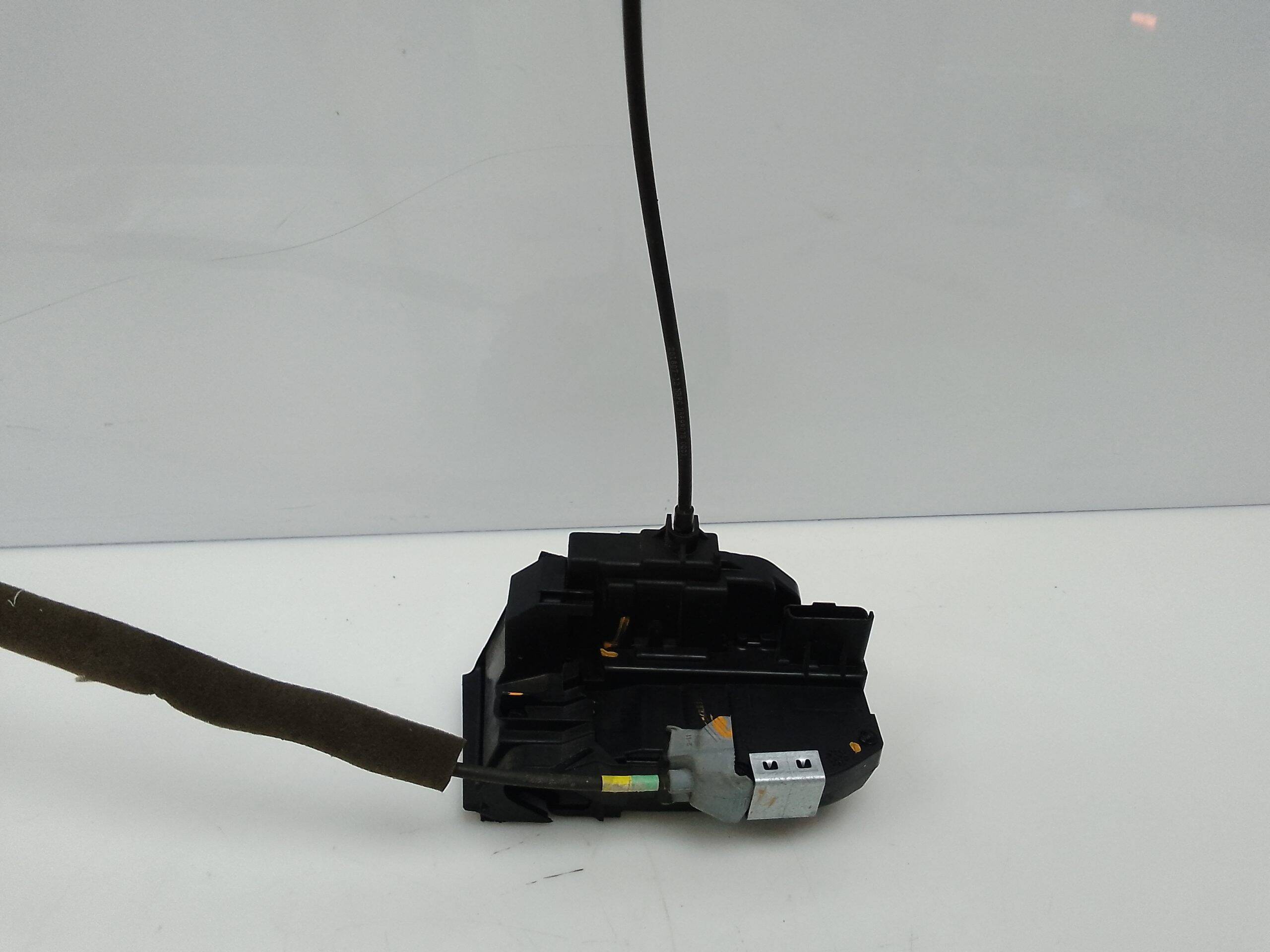 Cerradura puerta delantera derecha nissan juke i (f15e)(06.2010->)