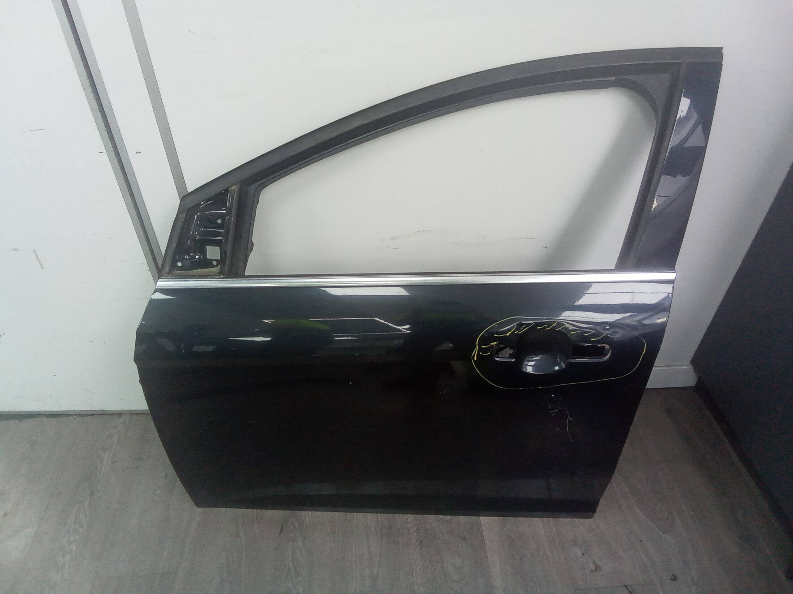 Puerta delantera izquierda ford focus berlina (cb8)(2010->)