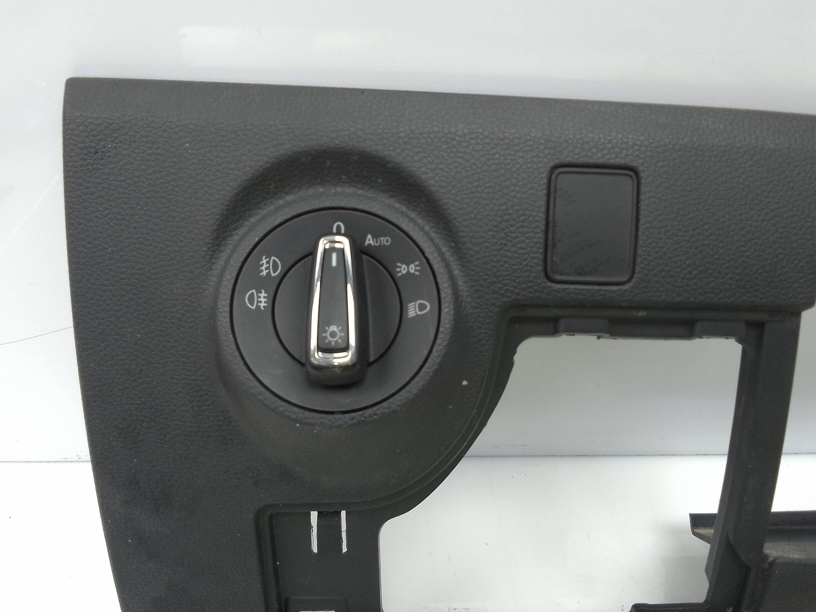 Mando luces seat arona (kj)(2017->)